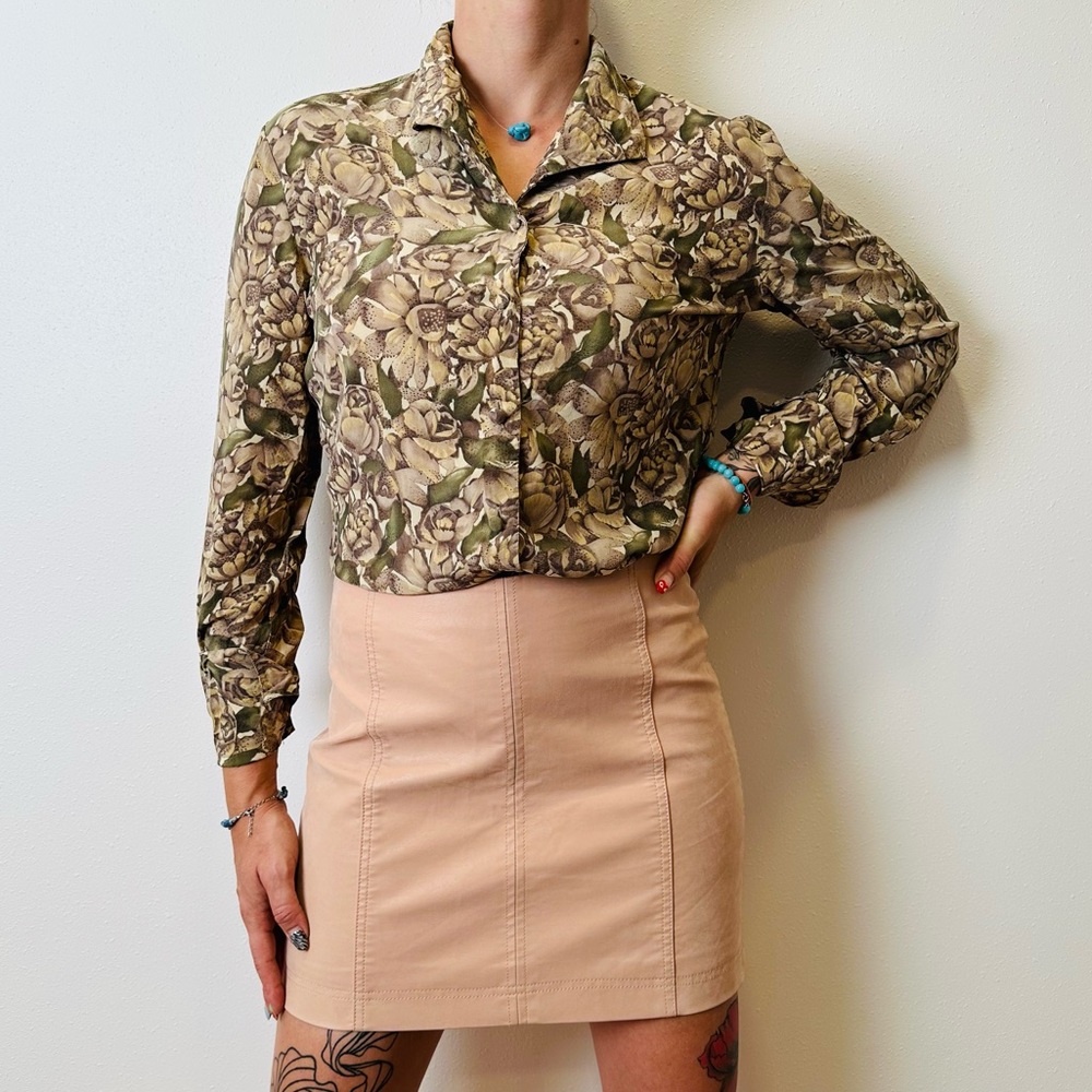 Vintage Silk Appeal 100% silk floral blouse top button down shirt